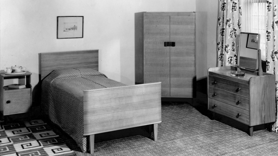  GORDON RUSSELL - bedroom furniture 1950