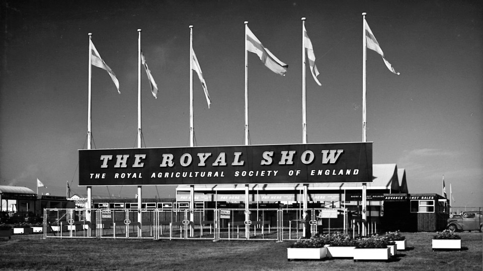 THE ROYAL OXFORD SHOW - entrance - 1959